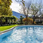 Apartmanhotel Schloss - &
