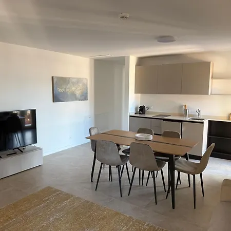 Schloss Locarno - Suites&Apartments Locarno