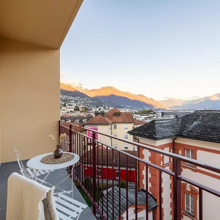 Schloss - & Locarno