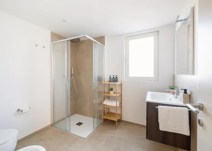 Schloss - & 4* 로카르노