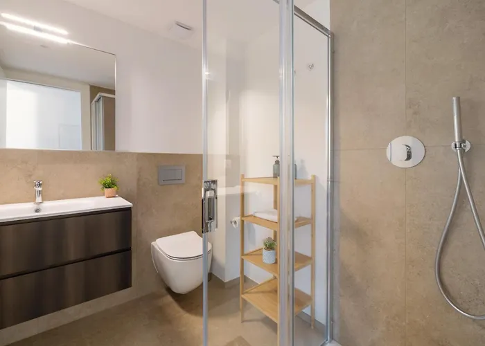 Schloss - & 4* 로카르노