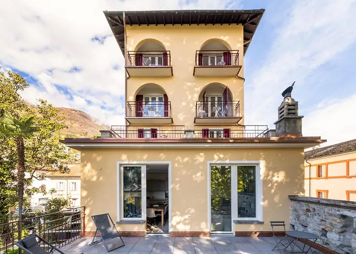 Schloss - & Apart-hotel Locarno