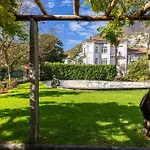 Hotel apartamentowy Schloss - &