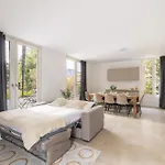 Schloss - & Hotel apartamentowy 3*
