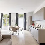Hotel apartamentowy Schloss - &