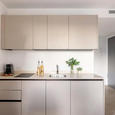 Aparthotel Schloss - & Locarno