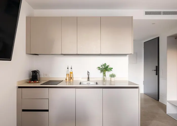 Aparthotel Schloss - & Locarno