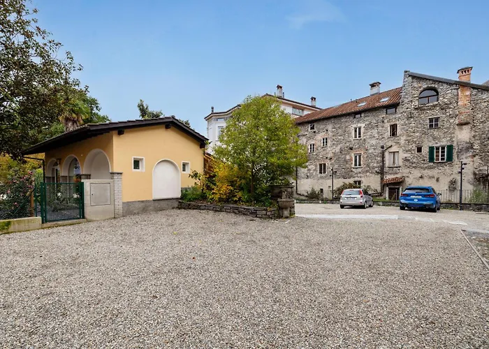 Aparthotel Schloss - &