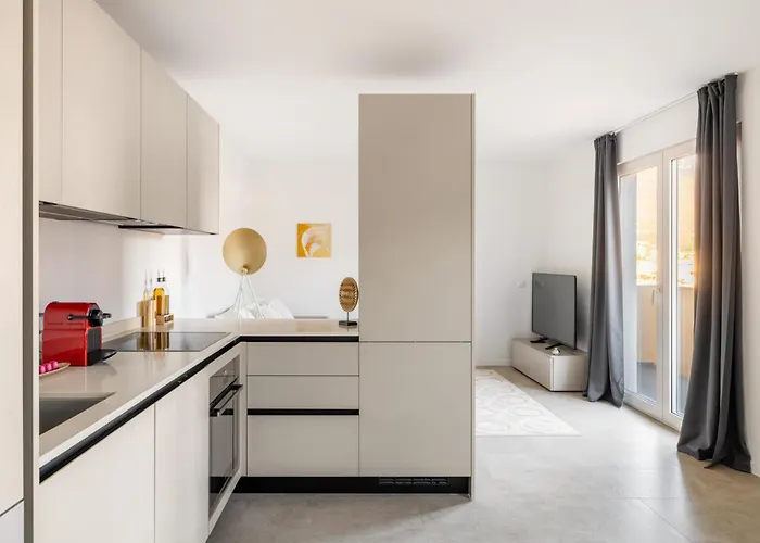 Schloss - & Апарт-отель Локарно