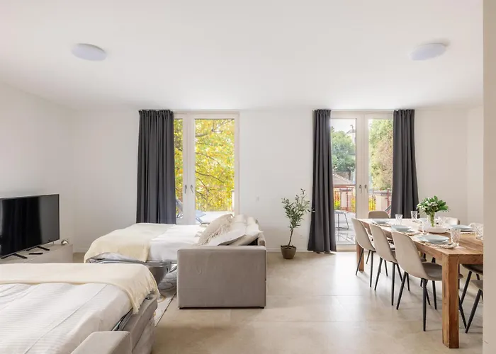 Schloss - & 4* Локарно